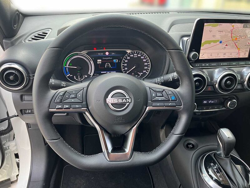 Nissan Juke 1.6 Hybrid N-Connecta 4AMT, Navi, Winter, LED