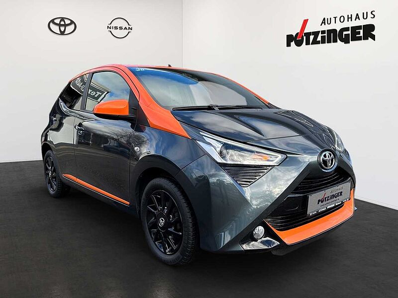 Toyota Aygo 1.0 x-JBL, Kamera, apple/android, DAB